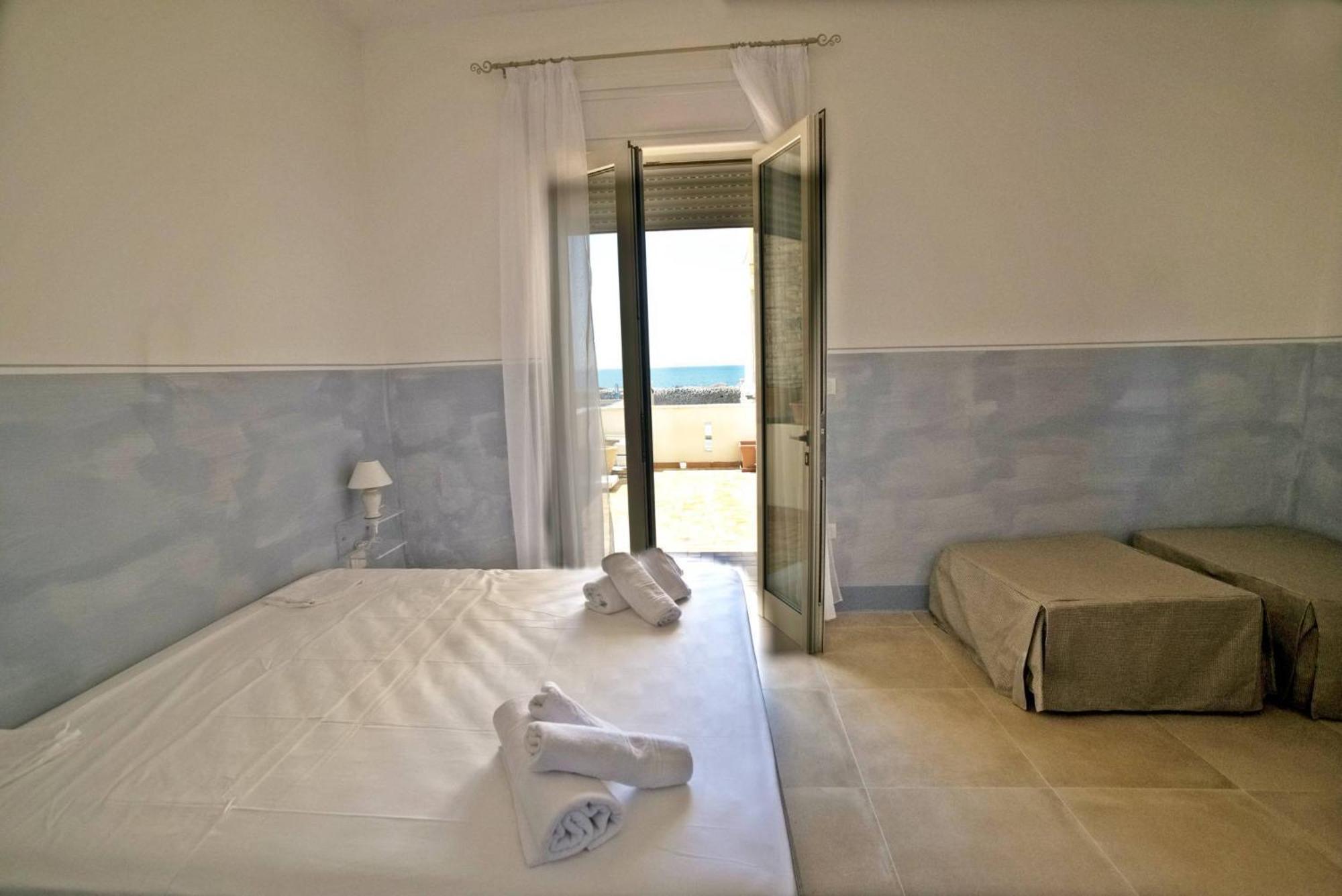 גאליפולי B&B Mareggiata מראה חיצוני תמונה
